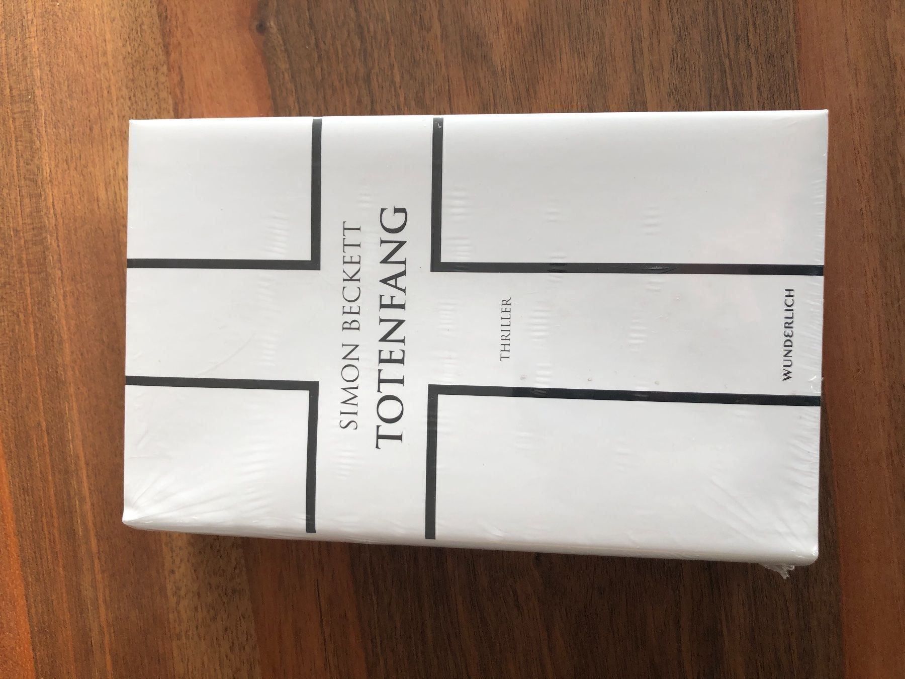 Bücher: Totenfang - Simon Beckett – Neu und originalverpackt aus Kleindietwil von Strauss 1