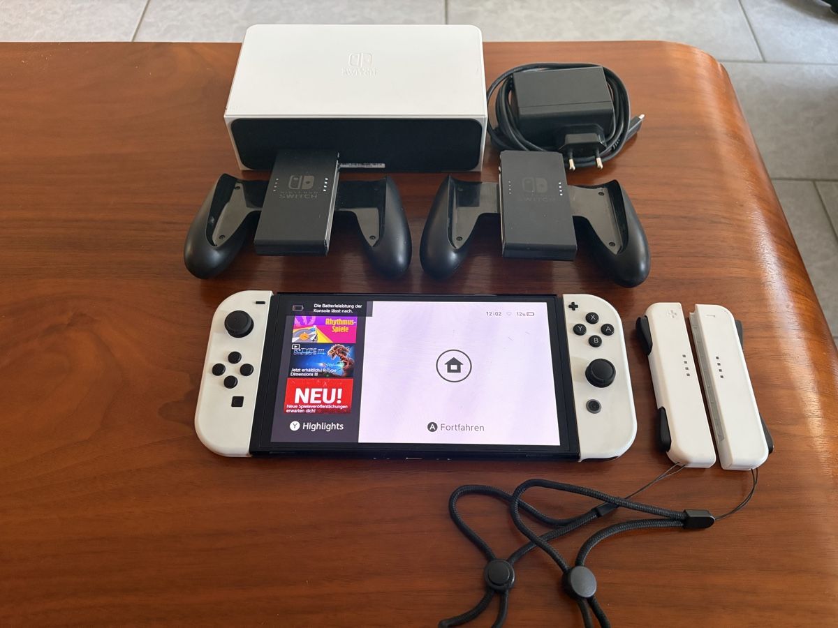 Nintendo Console: Nintendo Switch OLED  – Usato da Freienstein venduto da Zippi007