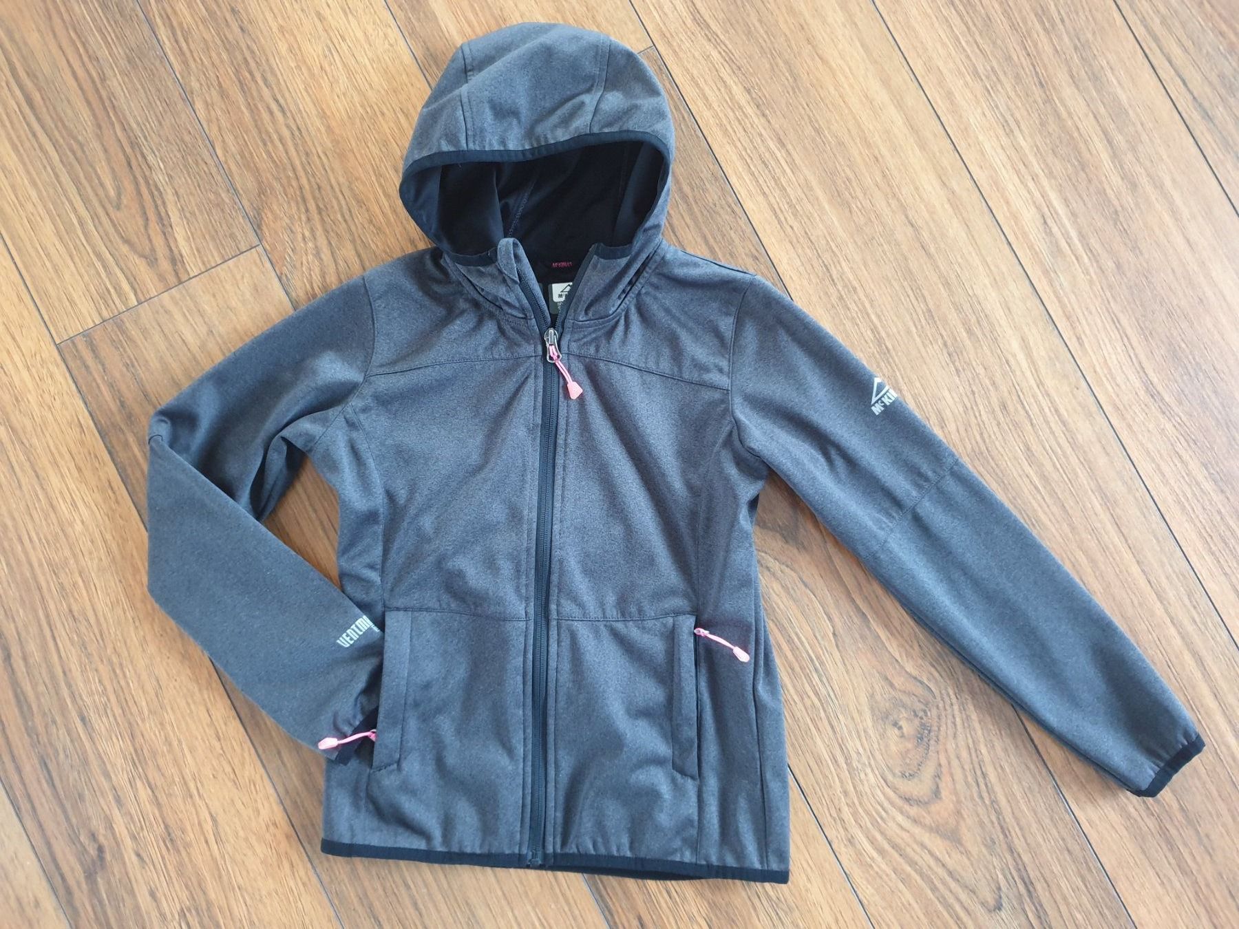 Mckinley Jacken & Mäntel: Softshell Jacke Gr. 140 / McKinley (wie neu!) – Gebraucht aus Gommiswald von Rickenblitz