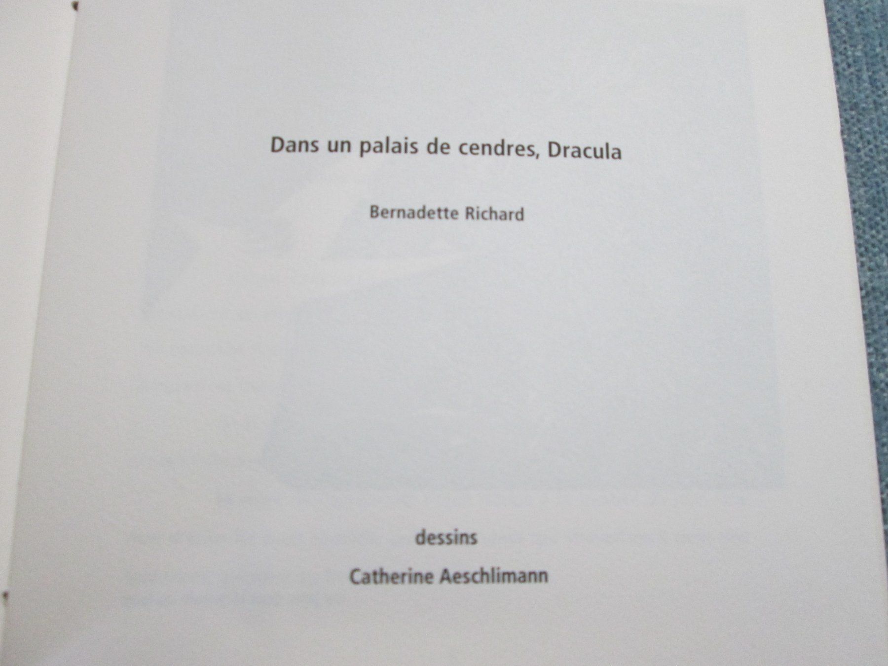 Libri: Dans un palais de cendres, Dracula – Usato da Neuchâtel venduto da Dualseele 2