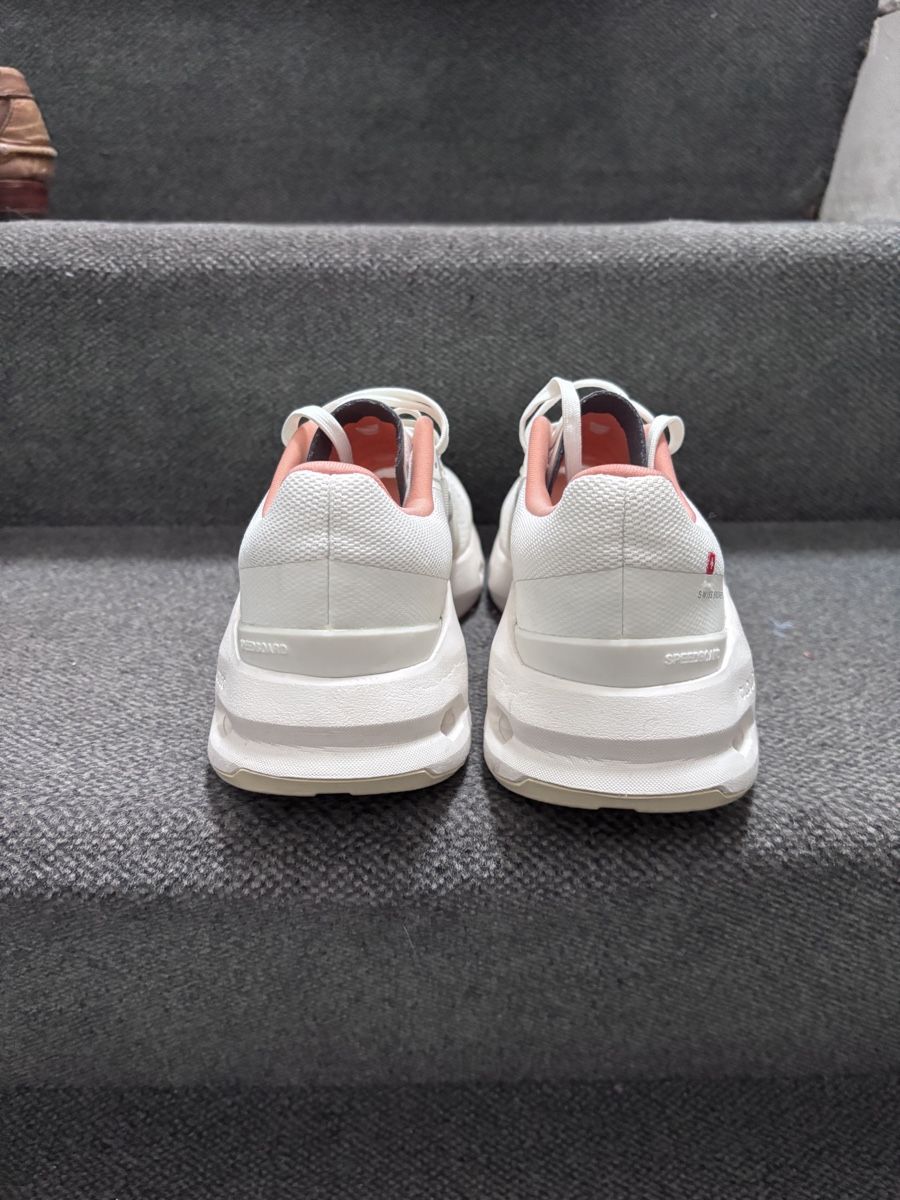 On Damenschuhe: On running cloudpulse – Gebraucht aus Zürich von Hanna-Hadorn 3
