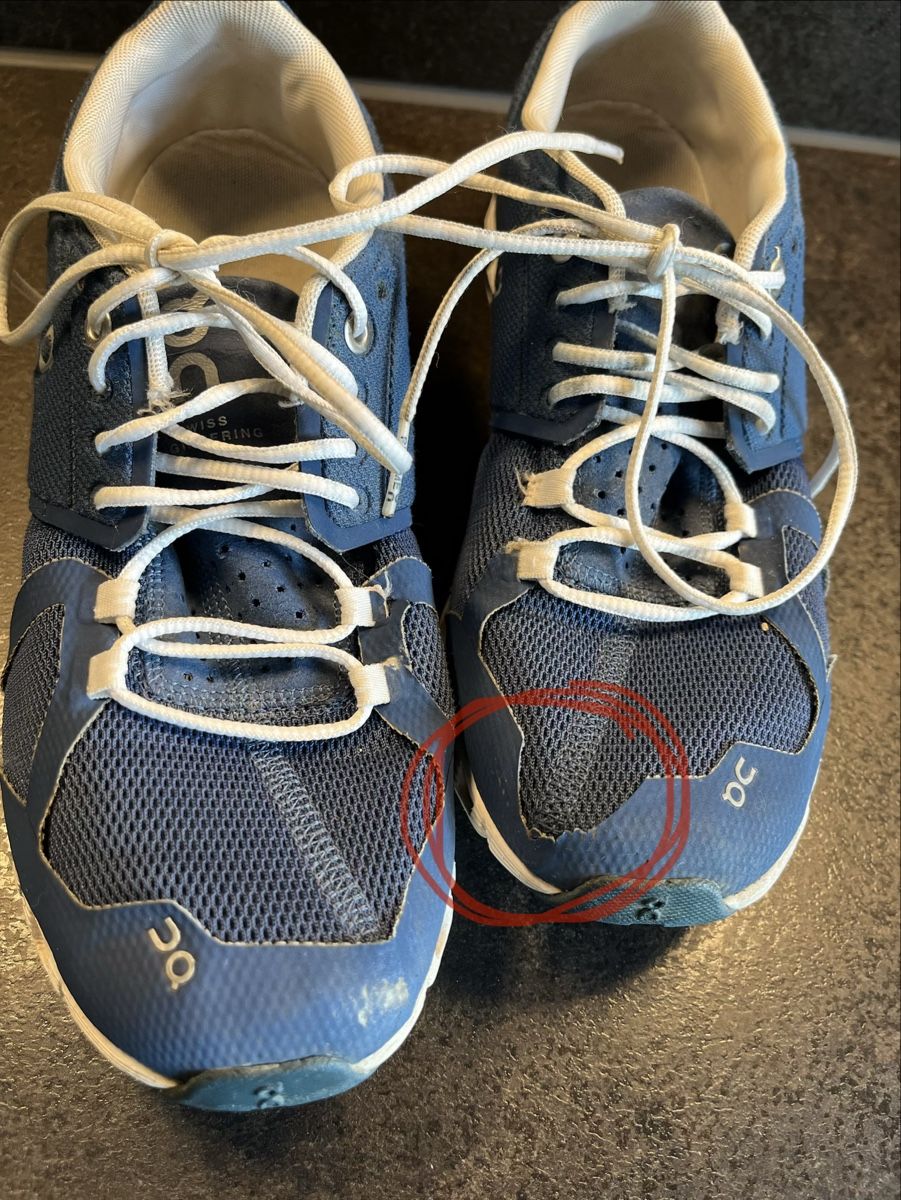 On Scarpe da uomo: Schuhe On - Gr. 38 – Usato da Triengen venduto da pow_14 4