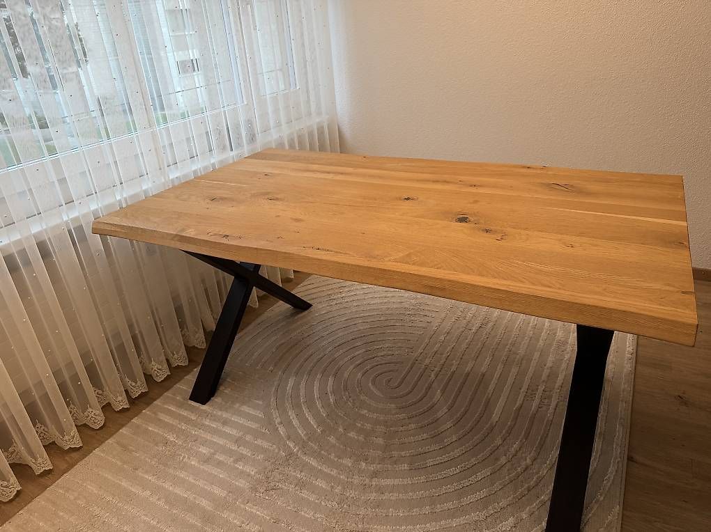 Tische: Esstisch aus Eichenholz  – Gebraucht aus Oberbüren von dijbdn 1