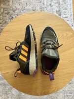Adidas ZX 22 Boost Shoes Size 42 Green Orange
