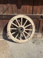 Schönes altes Wagenrad
