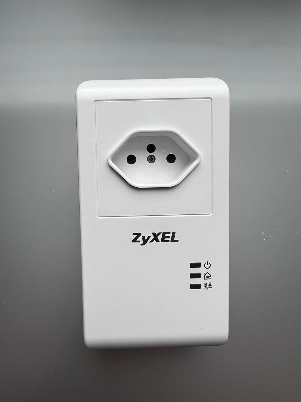Zyxel Laufwerke & Adapter: Zyxel Powerline-Adapter - PLA4215 / 2 Stück – Gebraucht aus Root von Tech-Nick