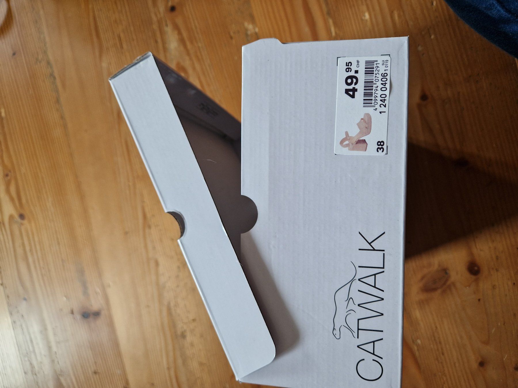 Scarpe da donna: Hohe blockabsatz Sandalen, beige, Grösse 38 – Usato da Schocherswil venduto da nainai90 1