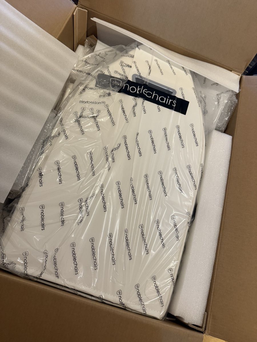 Noblechairs Sedie: noblechairs LEGEND - White Edition | NEU – Nuovo e nell'imballaggio originale da Thun venduto da Luki_07 3