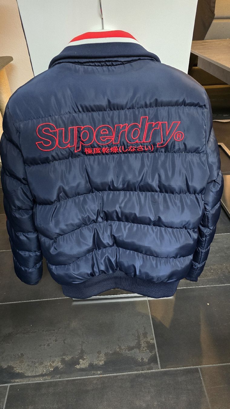 Superdry Giacche: Superdry Winterjacke, Gr.M – Usato da Mägenwil venduto da sam_5q7h 3