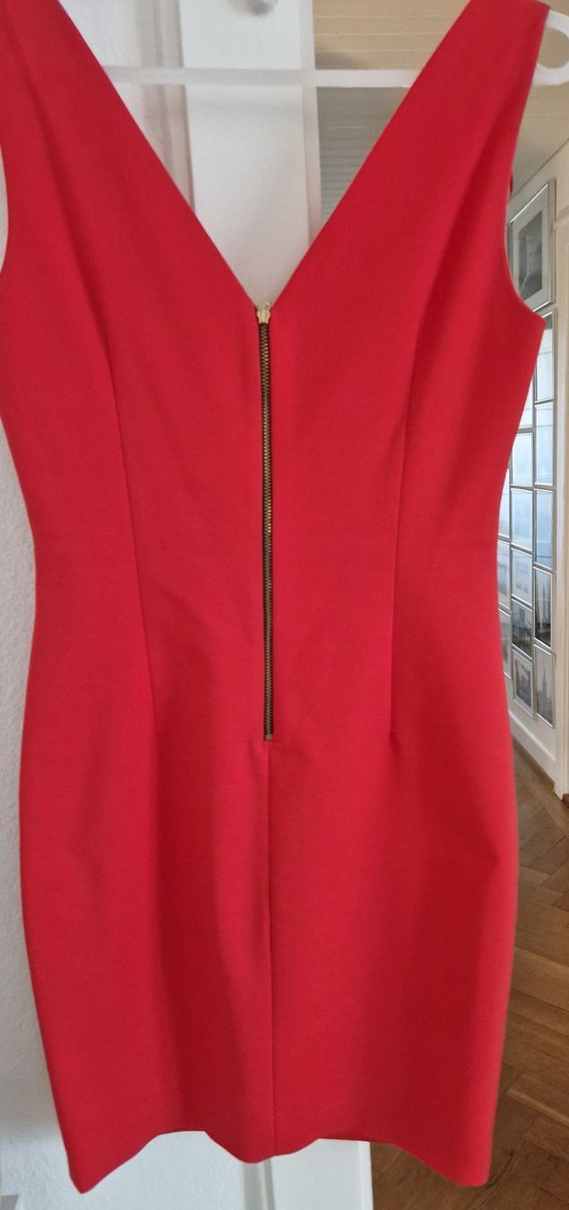 Zara Robes: Kleid – Neuf (Voir description) à Küsnacht ZH par 2011_ 3