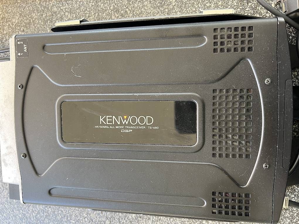 Radiocomunicazione: Amateurfunkgerät Kenwood – Usato da Volketswil venduto da capricedriver 3