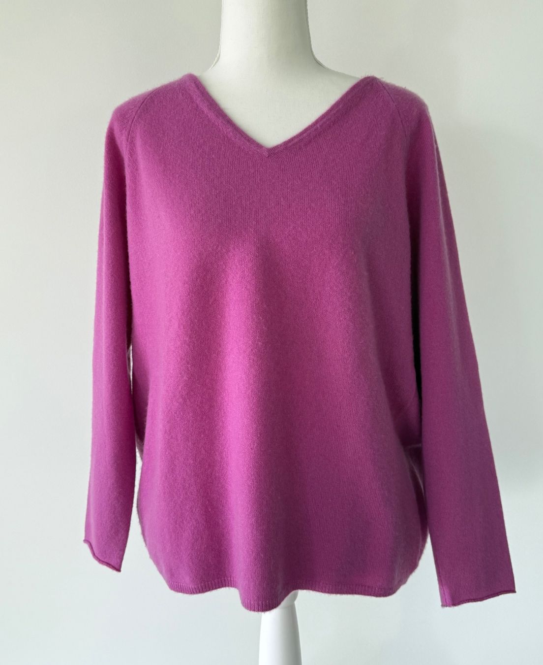 Hemisphere Pulls & Sweat-shirts: Kaschmir Pullover Hemisphere  V-Ausschnitt Rosa Gr. S – D'occasion à Weiningen ZH par san_7hsm
