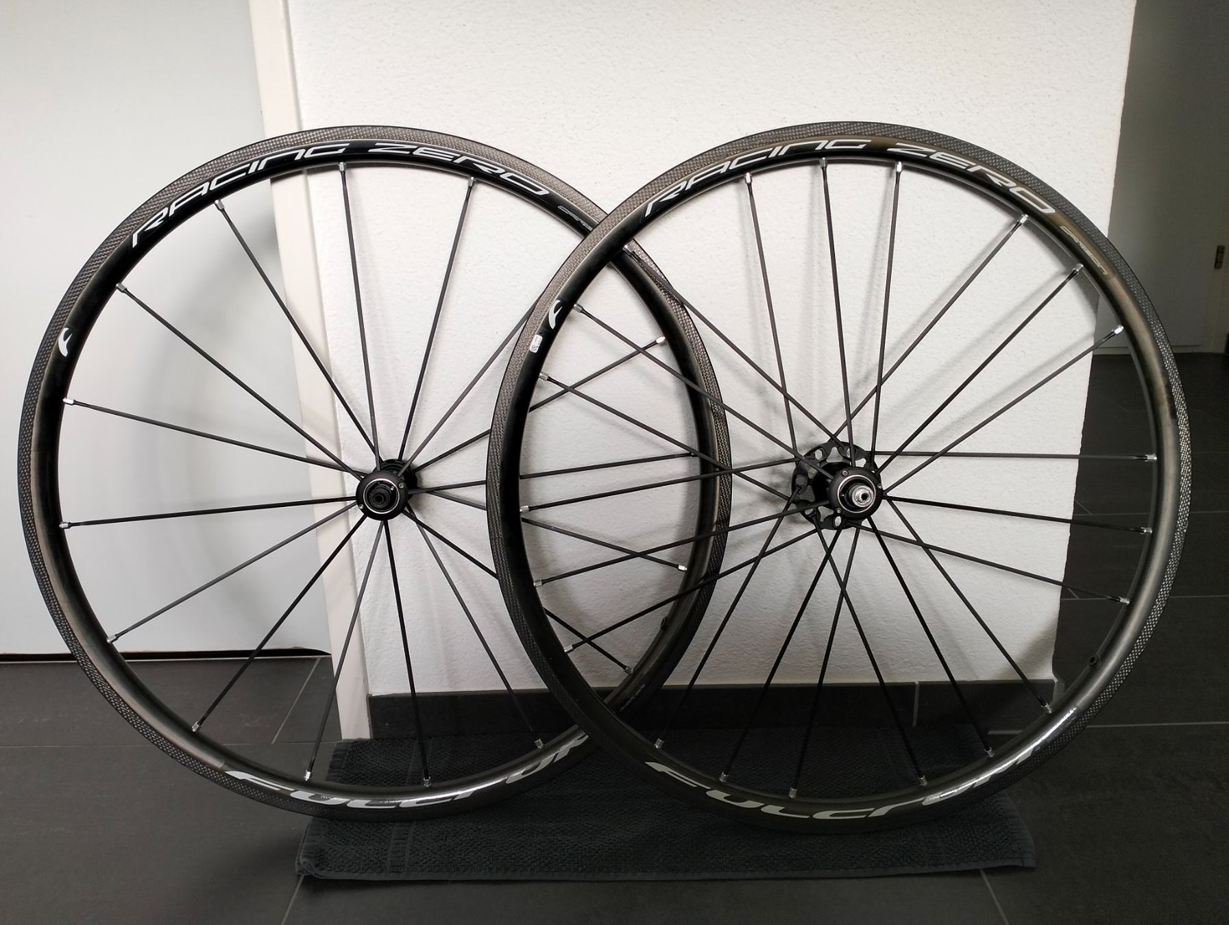 Fulcrum Pezzi di ricambio: Fulcrum Racing Zero Carbon Laufradsatz – Usato da Uster venduto da KarlZH 5