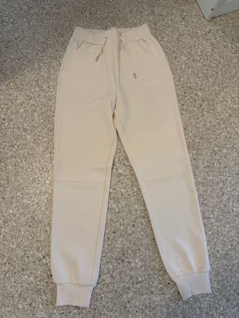 Guess Jogginghose beige Grösse XS neuwertig