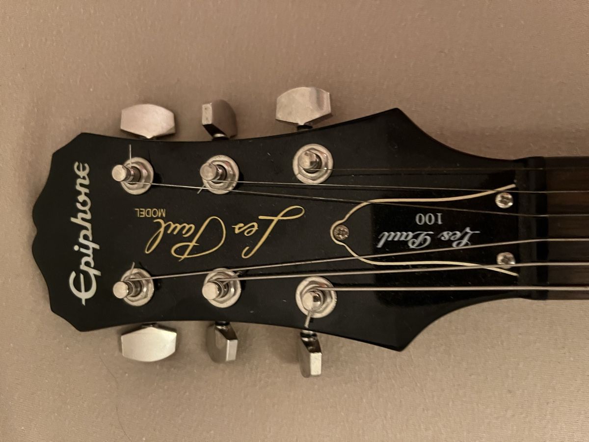Epiphone Strumenti musicali: Epiphone Les Paul 100 Sunburst inkl. Tasche und Gurt – Nuovo (secondo la descrizione) da Chur venduto da gio7000 3