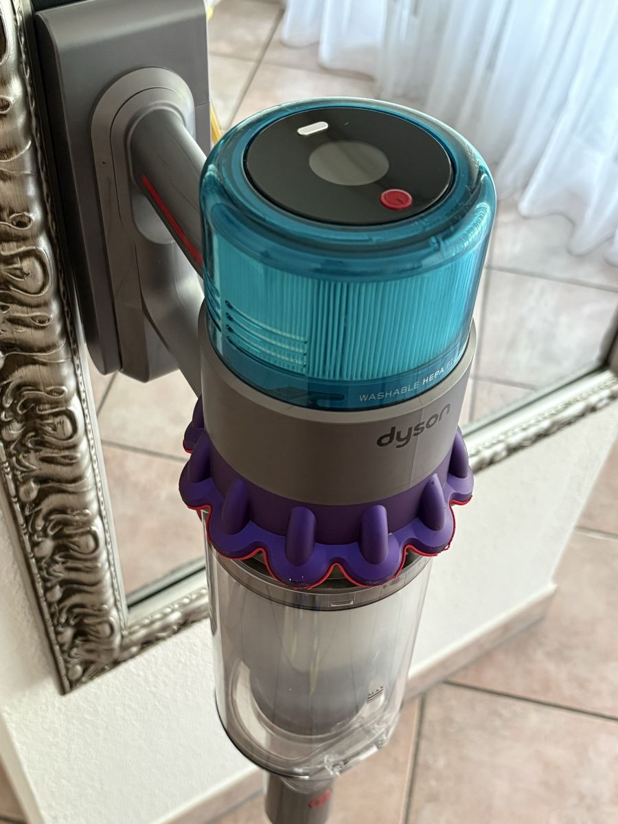 Dyson Aspirateurs & Accessoires: Dyson Gen5detect Absolute  – Défectueux à S. Antonino par LIKA91 9