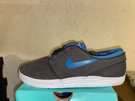 NIKE  Stefan Janoski (EU 40)