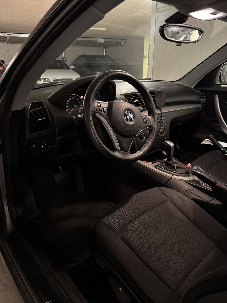BMW Autos: BMW 116i, 3-Türer, Jahr 2010 – Gebraucht aus Altendorf von FF_26 5