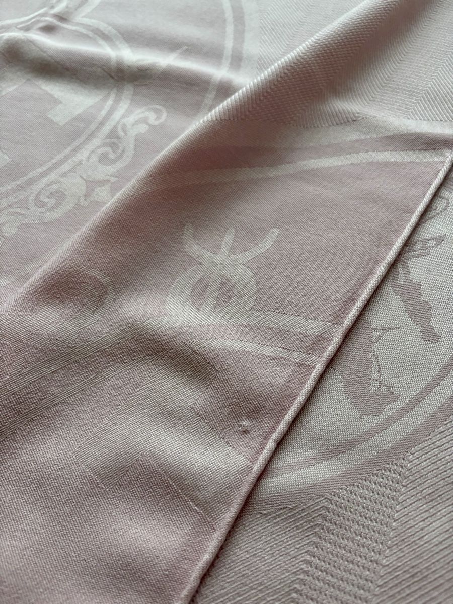 Hermès Foulard & Sciarpe: Hermès Schal Stola New Libris Rose – Usato da Luzern venduto da Magda1914 3