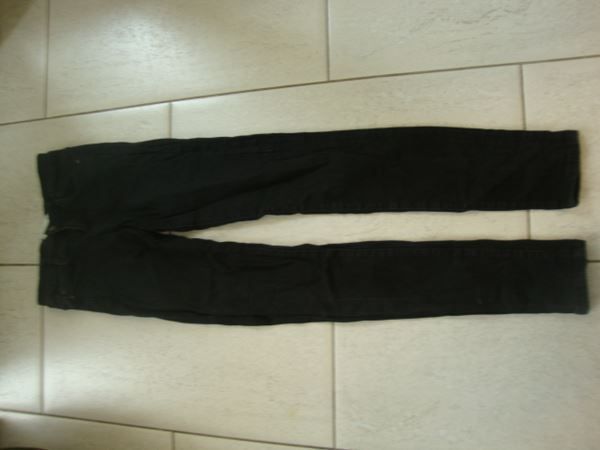 Zara Jeans: ZARA JEANS GR.34 – Usato da Rotkreuz venduto da Samballi
