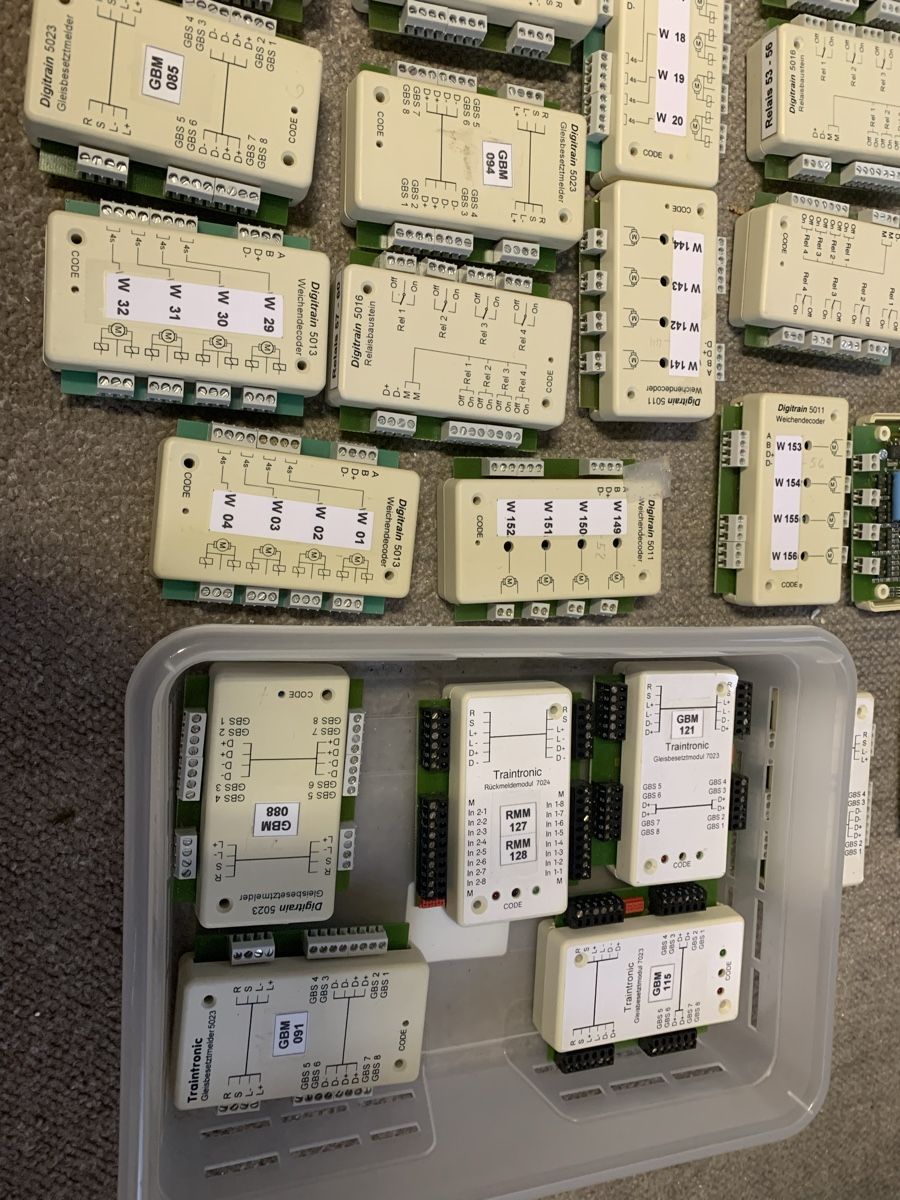 Modellini di ferrovie: 46 Decoder gebraucht, mit Anleitung, H203 – Usato da Winden venduto da EmilNeu 6