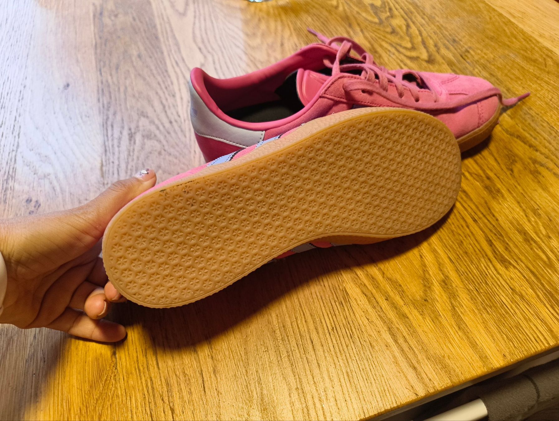 Adidas Scarpe da donna: Baskets Adidas gazelle roses – Nuovo (secondo la descrizione) da Monthey venduto da maf_6mxz 1