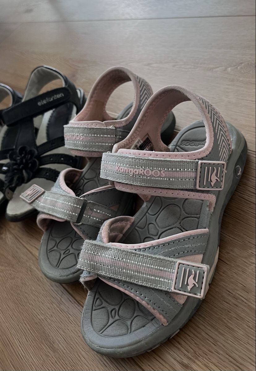 Schuhe für Mädchen: 3 Paar Mädchen Sandalen, Gr. 29/30 – Gebraucht aus Kradolf von AlexiaEugster 3
