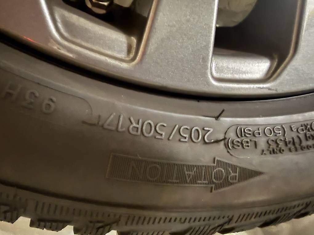 Pneus & Roues: Suzuki SX4 / S-Cross Winterräder – D'occasion à Ruggell par Dadasli25 2
