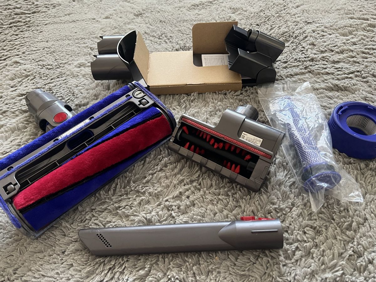 Dyson Aspirateurs & Accessoires: Dyson V8 Absolute ✅ batterie ✅ accessoires ✅ – D'occasion à Vauderens par Sah-C1995 6