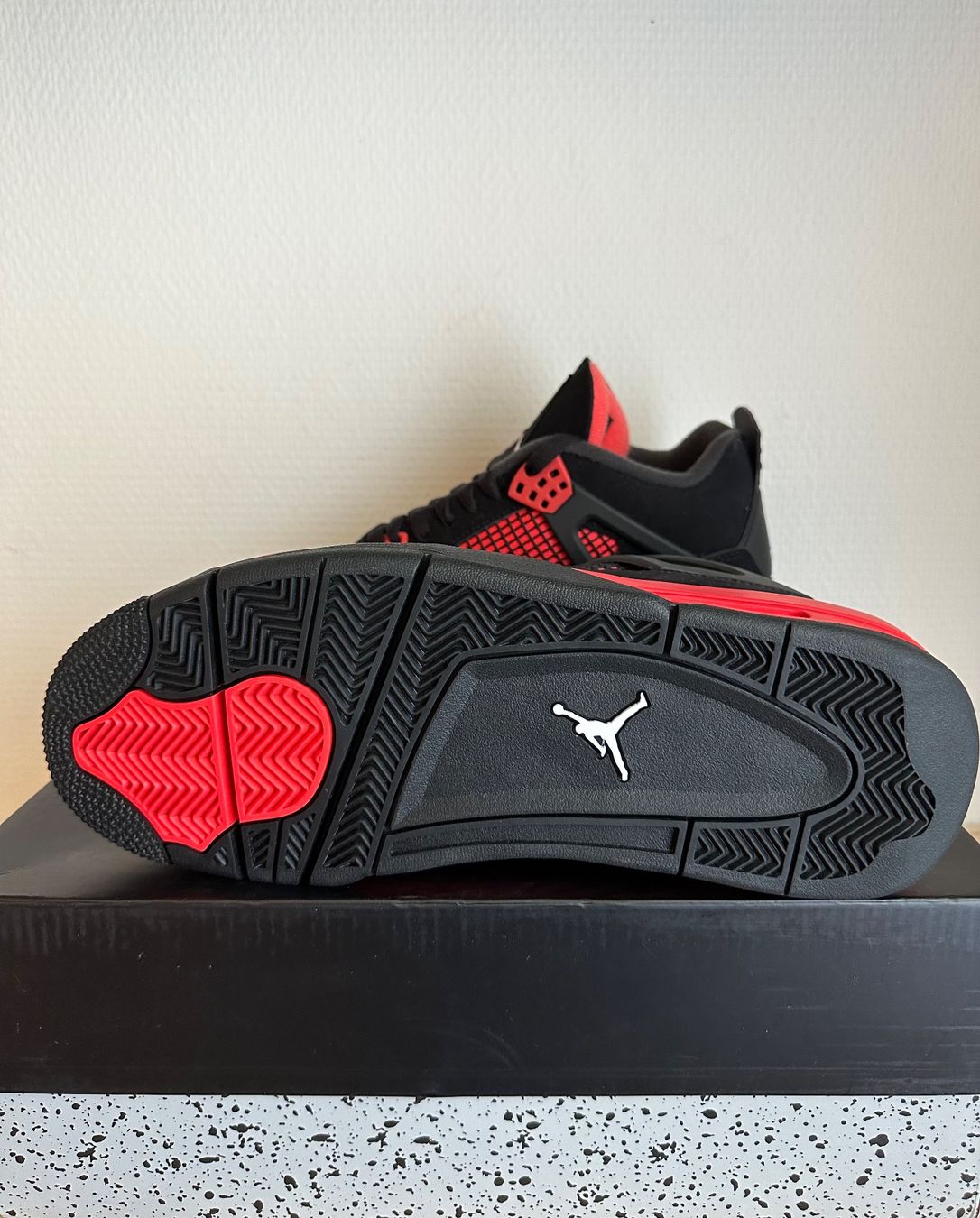 Jordan Scarpe da uomo: Jordan 4 Retro Red Thunder / EU 44,5 – Nuovo e nell'imballaggio originale da Abtwil SG venduto da PauloDybala10 2