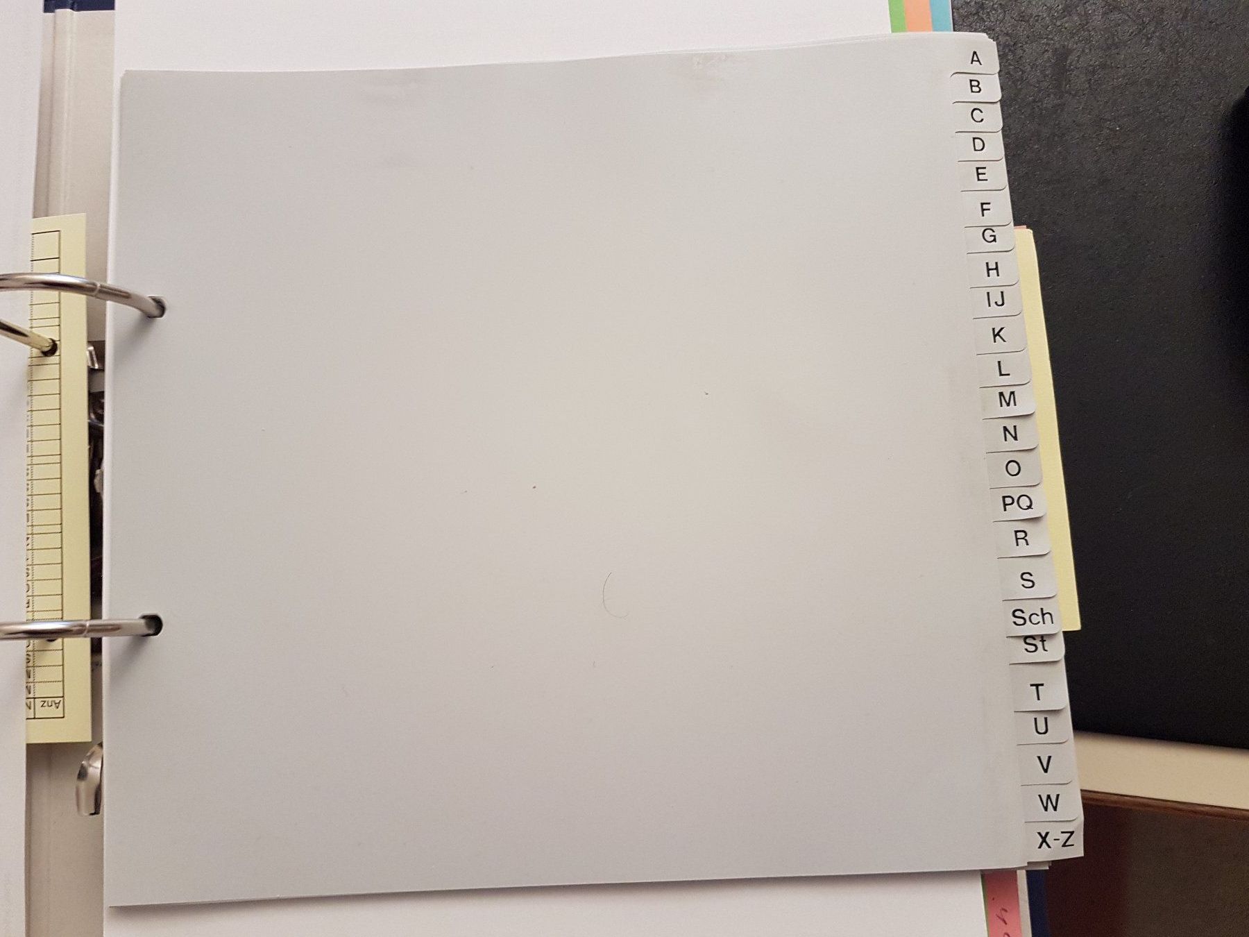 Raccoglitori: 8 Plastic-Register A-Z 24-teilig – Usato da Wäldi venduto da ouranopolis