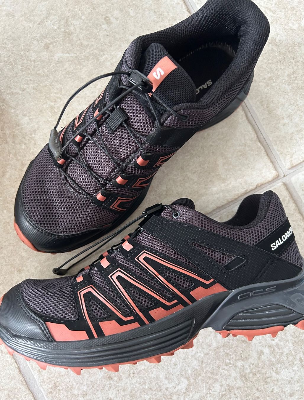 Salomon Scarpe da donna: Baskets Salomon comme neuves, pointure 39 1/3 – Usato da Courroux venduto da Yermakova 2