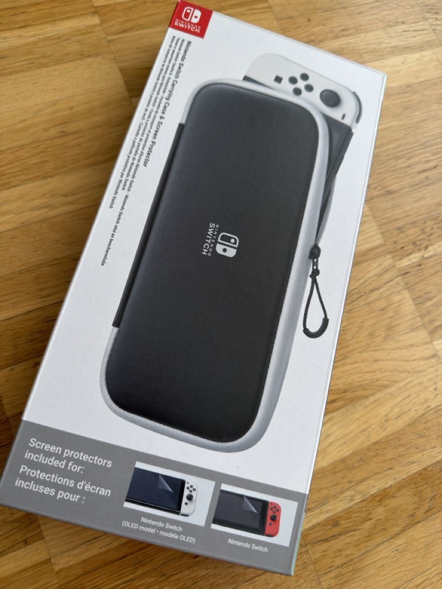 Nintendo Console: Nintendo Switch Oled mit Pro Controller Reisetasche und… – Nuovo (secondo la descrizione) da Laufen venduto da Tremaex 7