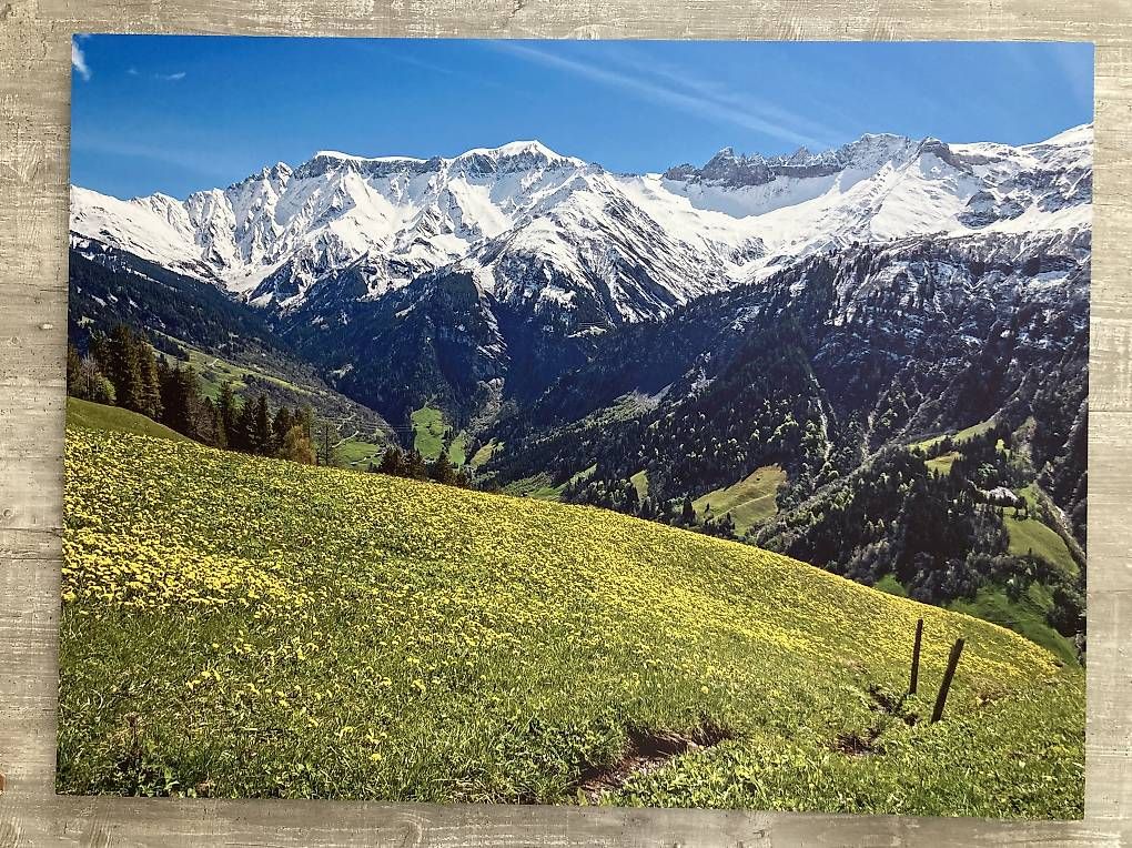 Poster & Bilder: Tschingelhörner mit Martinsloch (Elm) GL – Neu und originalverpackt aus Schwändi GL von Blacklife