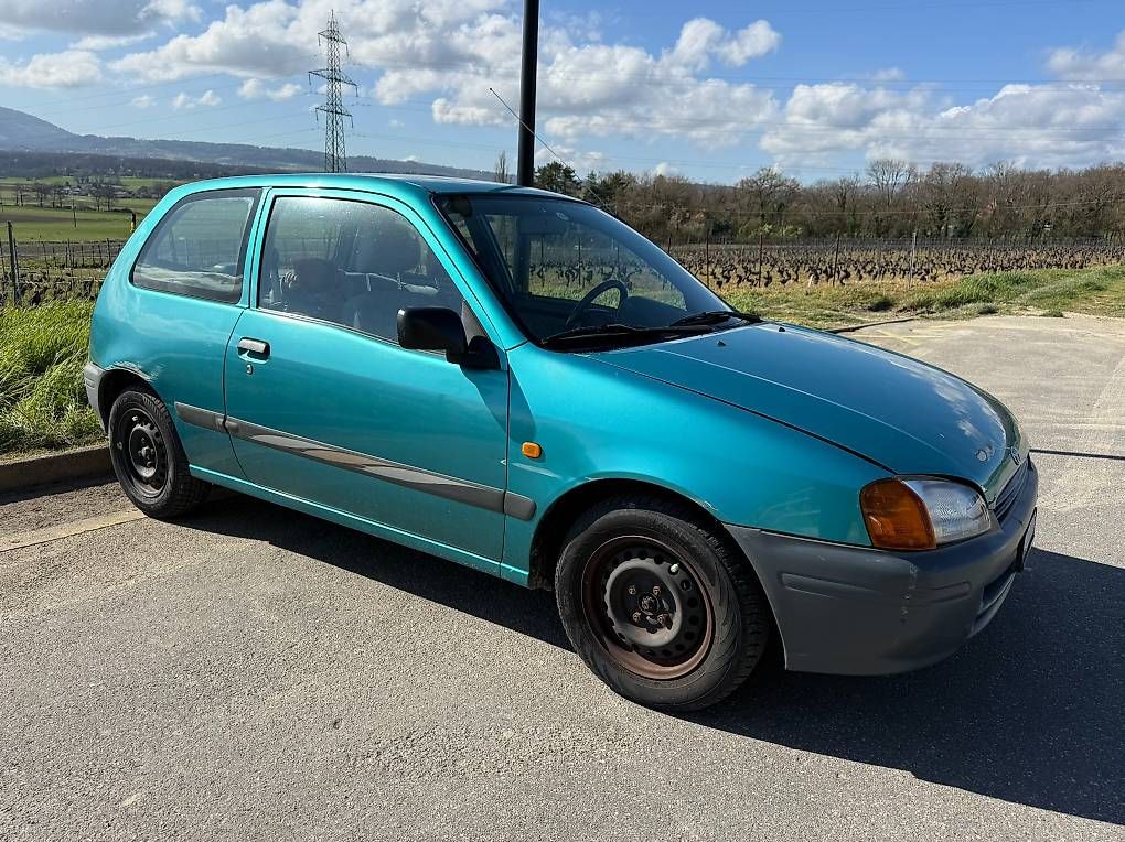 Toyota Automobili: Toyota Starlet 1.3 à vendre – Usato da Bernex venduto da KingLeoric