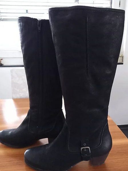 Scarpe da donna: Damenstiefel schwarz Grösse 41 – Nuovo (secondo la descrizione) da Galgenen venduto da Wohnung2007