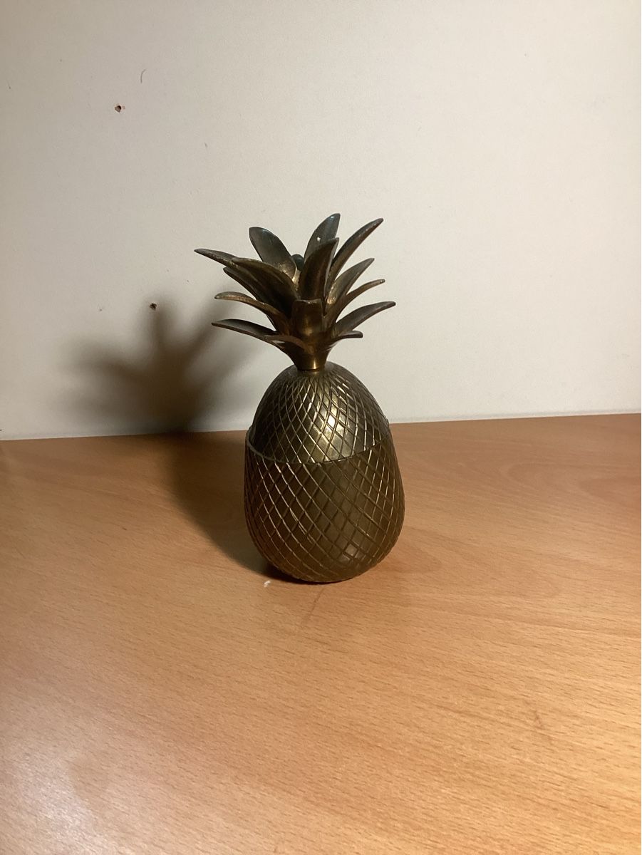 Tutte le decorazioni: Deko Ananas Messingdose – Usato da Zuzwil SG venduto da lak_x6f2