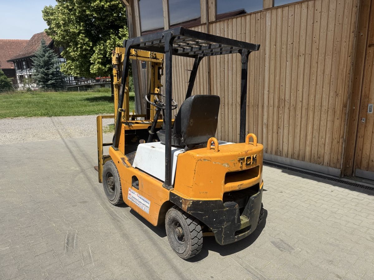 TCM Carrelli elevatori e a forche: Stapler TCM 15 mit Nissanmotor – Usato da Neukirch(Egnach) venduto da farmalld439 1