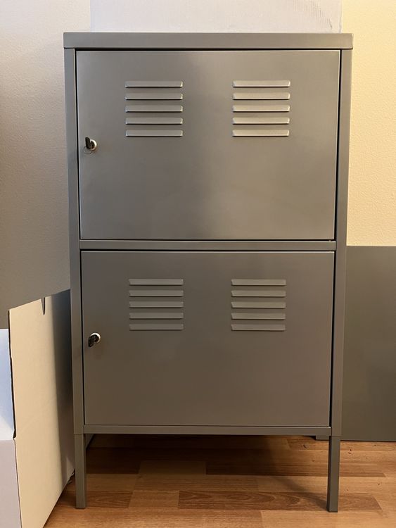 IKEA PS Metallschrank hoch (grau) Kaufen auf Ricardo