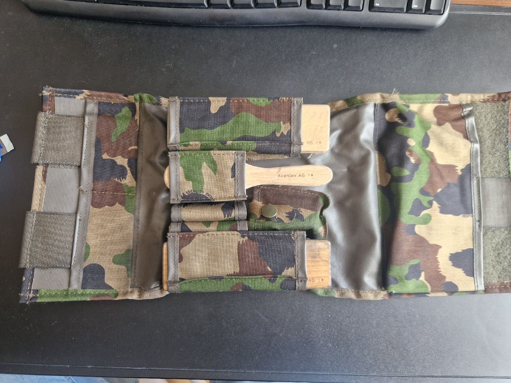 Schweizer Armee Tutti gli attrezzi: Original Schweizer Armee Putzzeug – Usato da Zürich venduto da Salesmaker 1