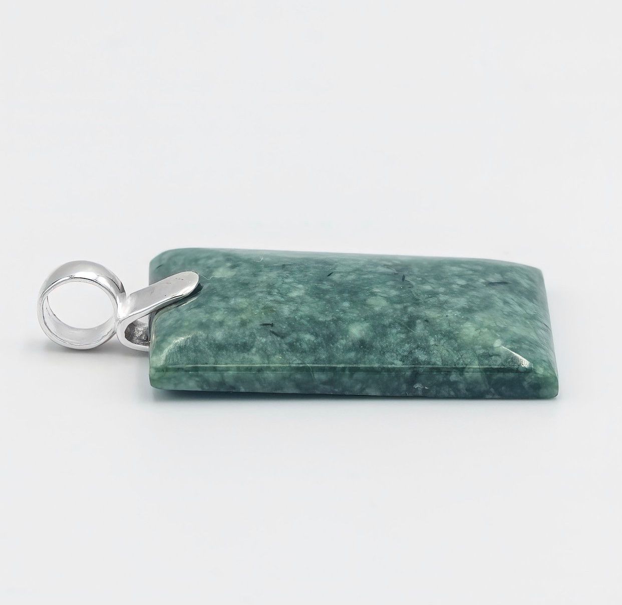 Anhänger: Anhänger aus Jade – Neu und originalverpackt aus Ruggell von JadeShop 1