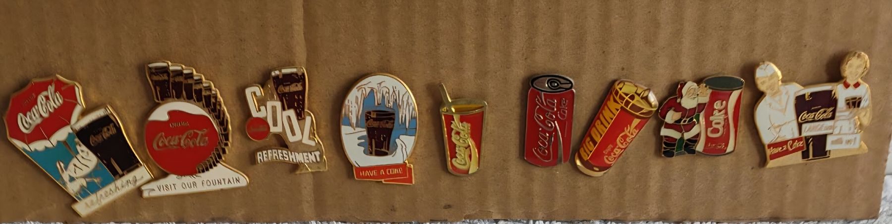 Coca-Cola Plaketten & Abzeichen: 9 Coca Cola Pins – Gebraucht aus Luzern von Luzern_Energy