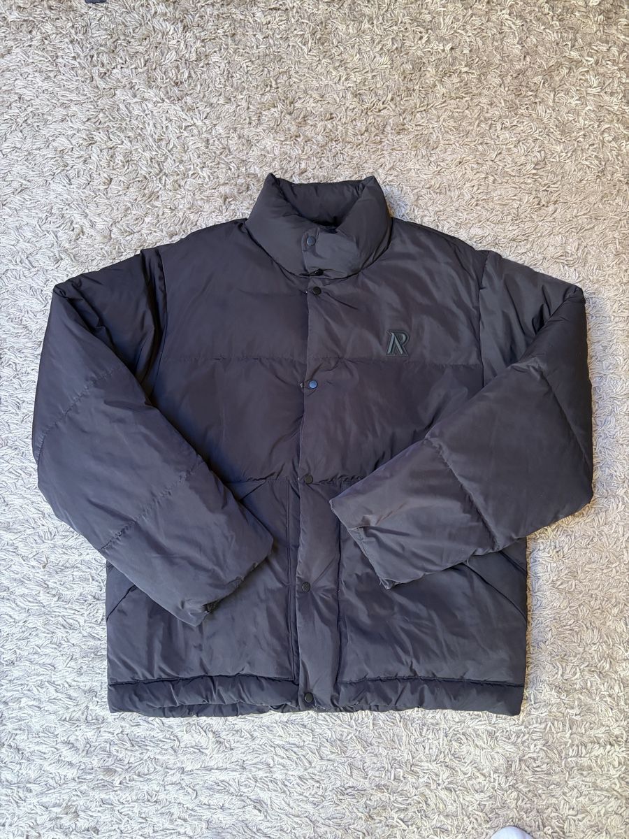 Represent Giacche: Represent Puffer Jacket Jet Black – Usato da Visperterminen venduto da lgresell