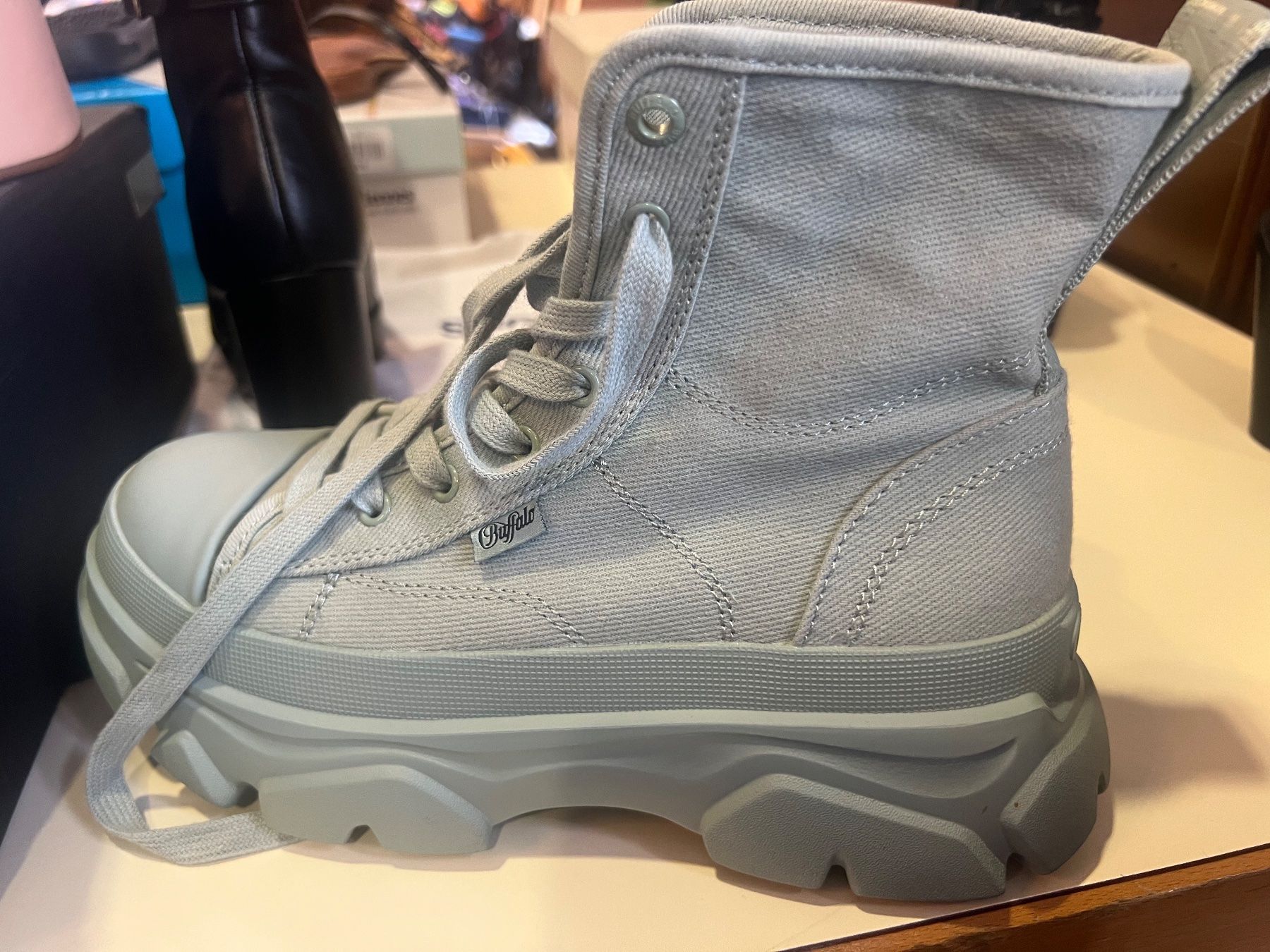 Buffalo Scarpe da donna: Chaussures neuves Buffalo t 37 – Nuovo (secondo la descrizione) da Lugnorre venduto da jul_lnh6 2