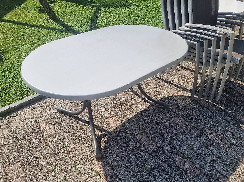 Tische: Tavolo da esterno più sedie – Gebraucht aus Ludiano von Nanteboy