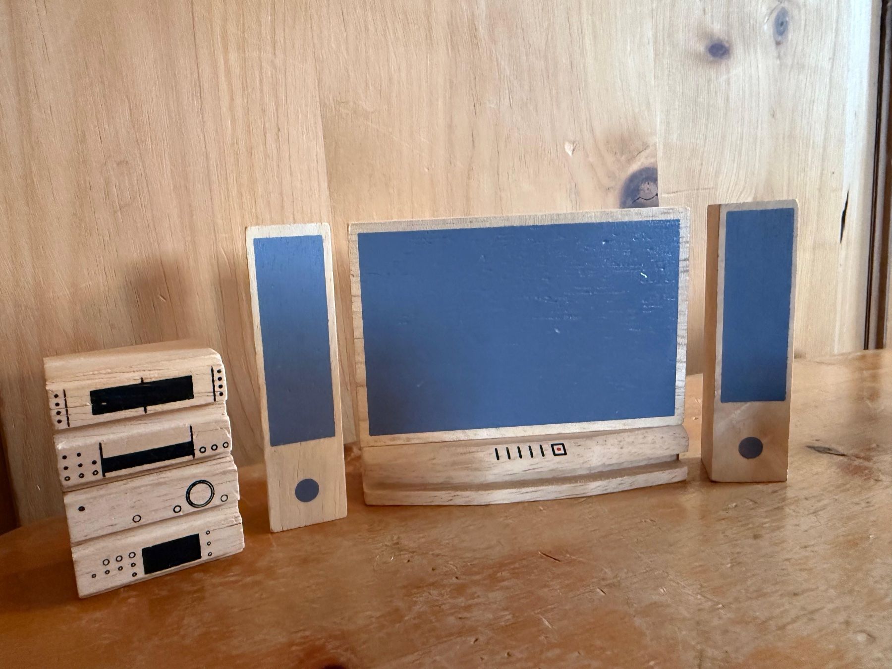 Case e mobili per bambole: Puppenhaus Möbel - TV Room – Usato da Forch venduto da amabokke101 1