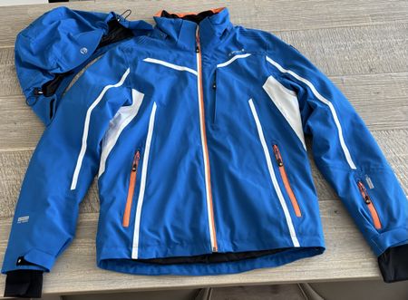 Skijacke und kostenlos Skihose dazu