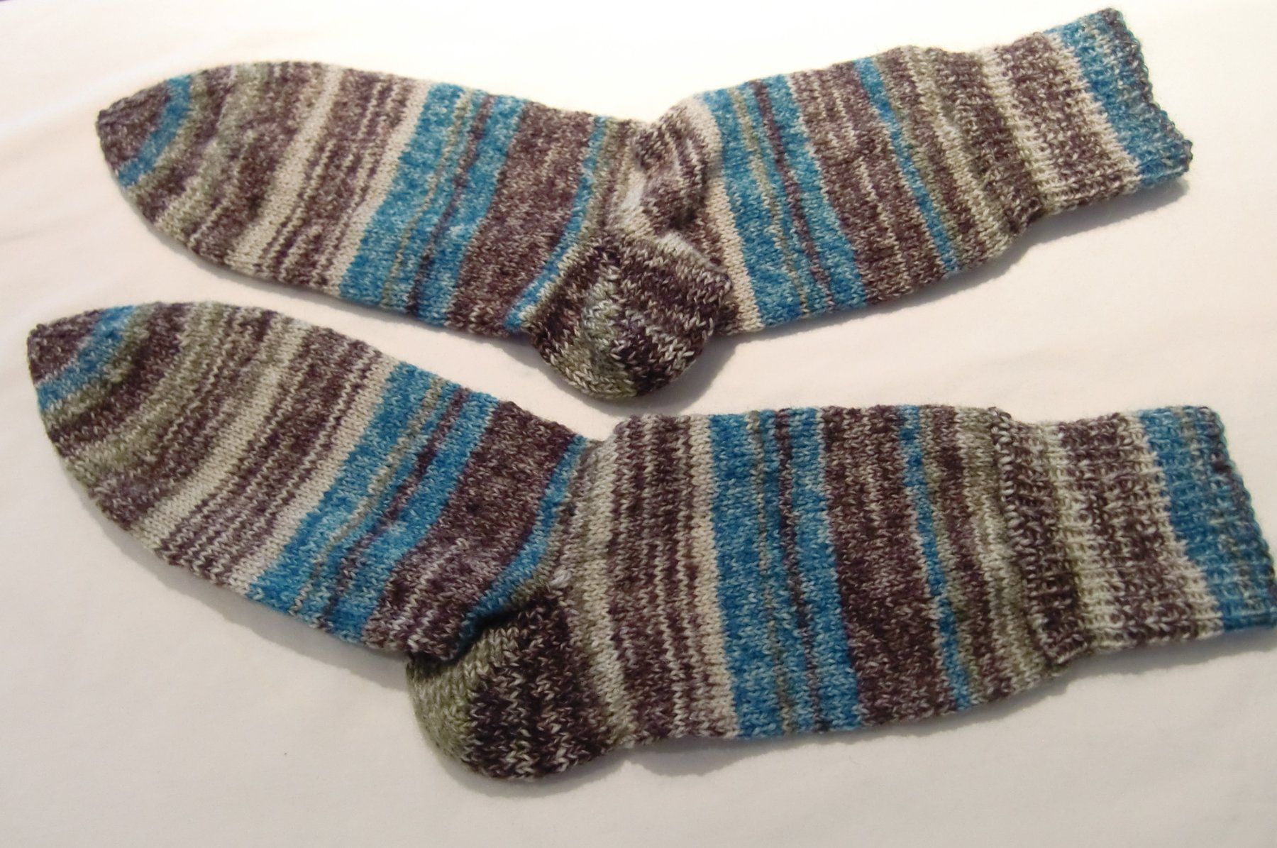Calze: handgestrickte Socken Grösse 42/43 – Nuovo e nell'imballaggio originale da trüllikon venduto da marie2004
