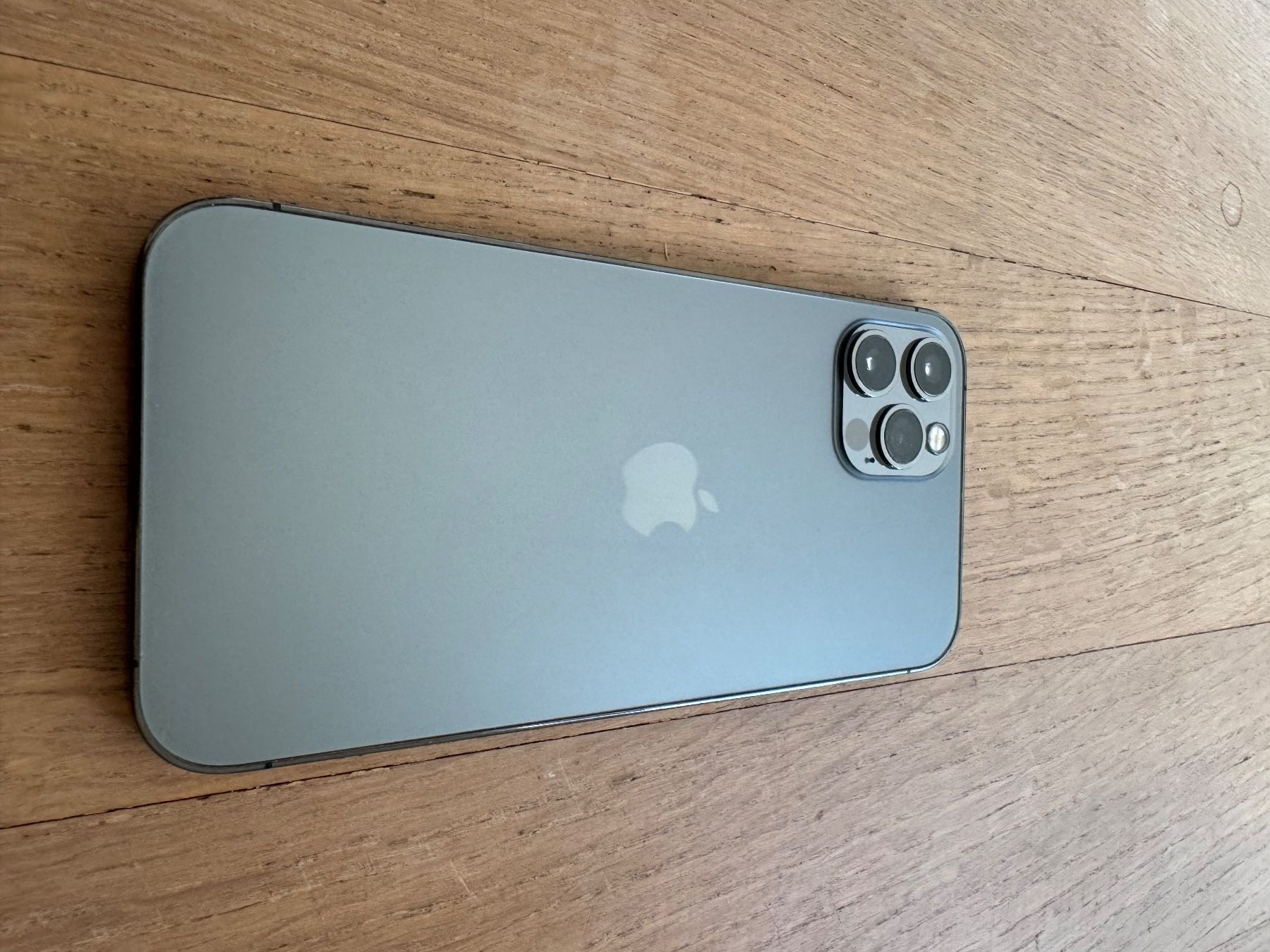Apple Telefoni cellulari / Smartphones: iPhone 12 Pro 256 anthrazit – Usato da Küsnacht ZH venduto da Cmunte01 1