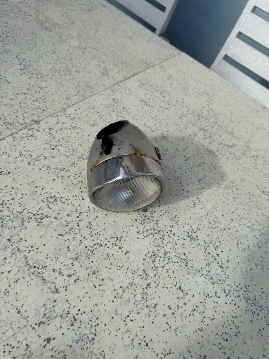 Parti ricambio per ciclomotori: Mofa Eierlampe – Usato da Dübendorf venduto da Sachs621